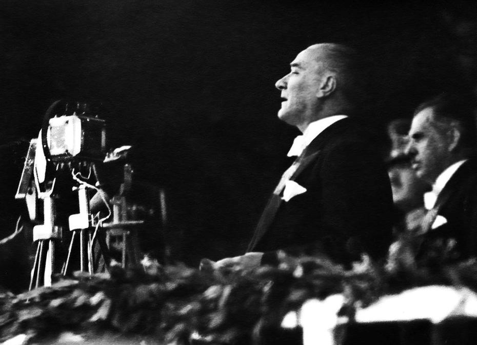 Gündemde: Atatürk'e hakaret paylaşımı yapan 20 hesaba erişim engeli